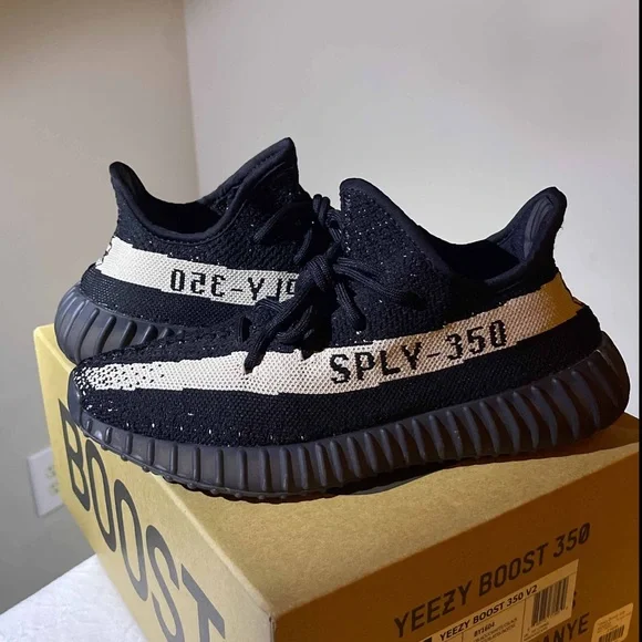 adidas gazelle silver green womens Adidas Yeezy Boost 350 V2 "Oreo/Core Black White"